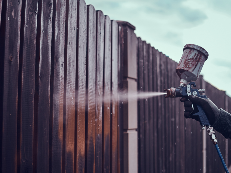 Choosing the Right Finish for Your Fence A Lasting Defense Against the Elements