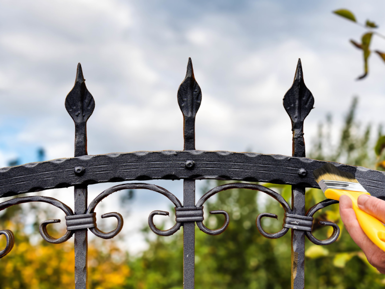 Preparing Your Fence for Painting A Step-by-Step Guide for a Flawless Finish