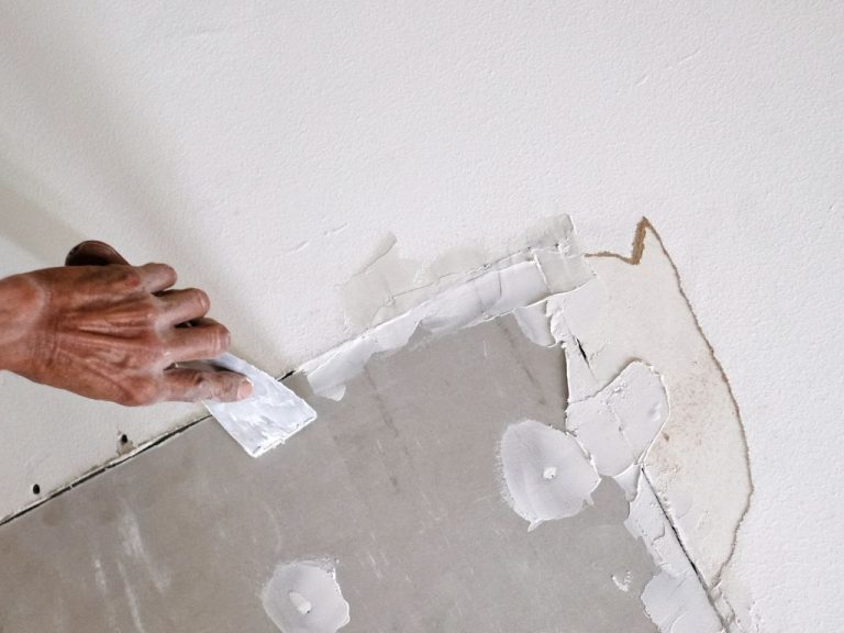 Top Signs Your Drywall Needs Repair Before It Becomes a Bigger Problem