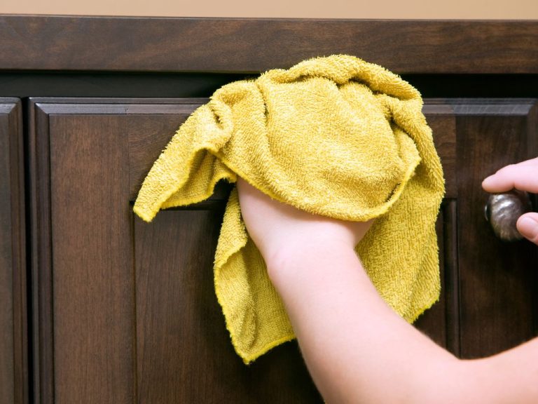 How to Choose the Right Stain Color for Your Cabinets: A Comprehensive Guide in Allen, TX