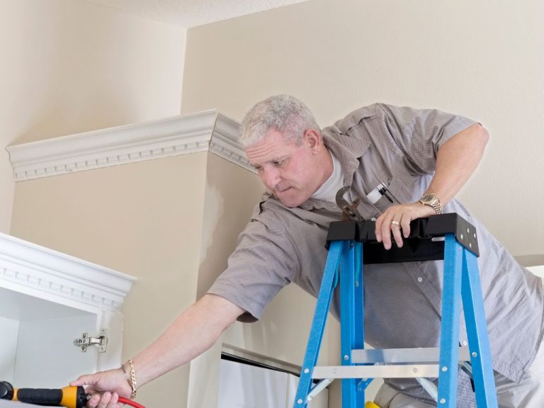 Understanding the Different Types of Wood Stains and Their Impact on Your Cabinets: Crafting Your Vision in Allen, TX