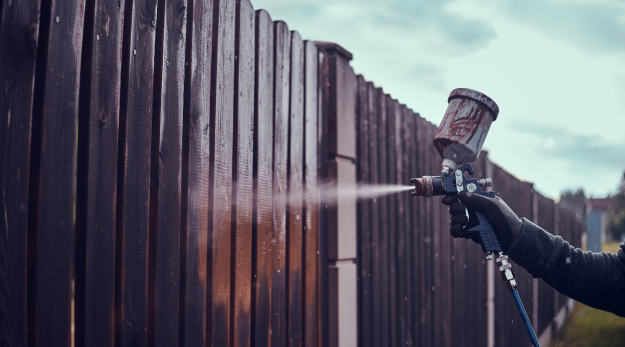 Choosing the Right Finish for Your Fence A Lasting Defense Against the Elements Choosing the Right Finish for Your Fence A Lasting Defense Against the Elements