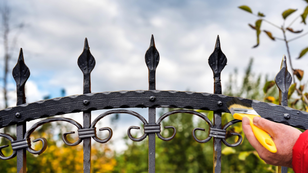 Preparing Your Fence for Painting A Step-by-Step Guide for a Flawless Finish