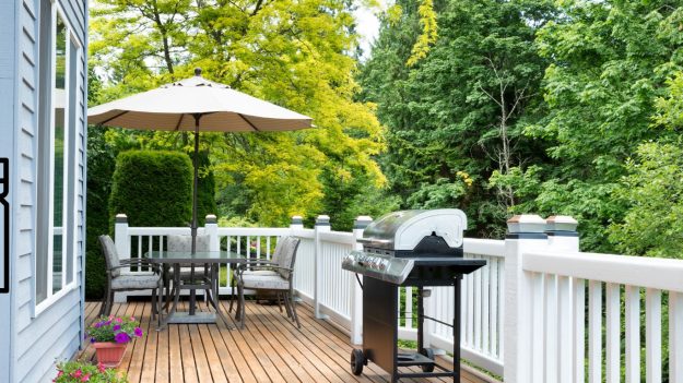 Re-Staining Over Old Stain Tips for a Successful Deck Makeover in Allen TX Re-Staining Over Old Stain Tips for a Successful Deck Makeover in Allen TX
