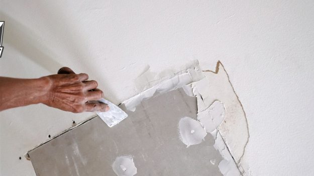 Top Signs Your Drywall Needs Repair Before It Becomes a Bigger Problem Top Signs Your Drywall Needs Repair Before It Becomes a Bigger Problem