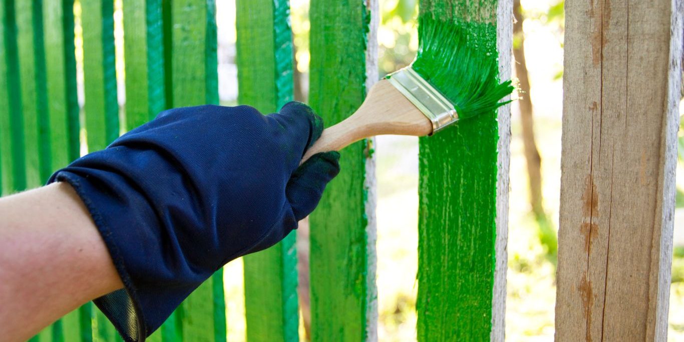 How Can Expert Fence Painting Services Protect Your Fence from the Elements?