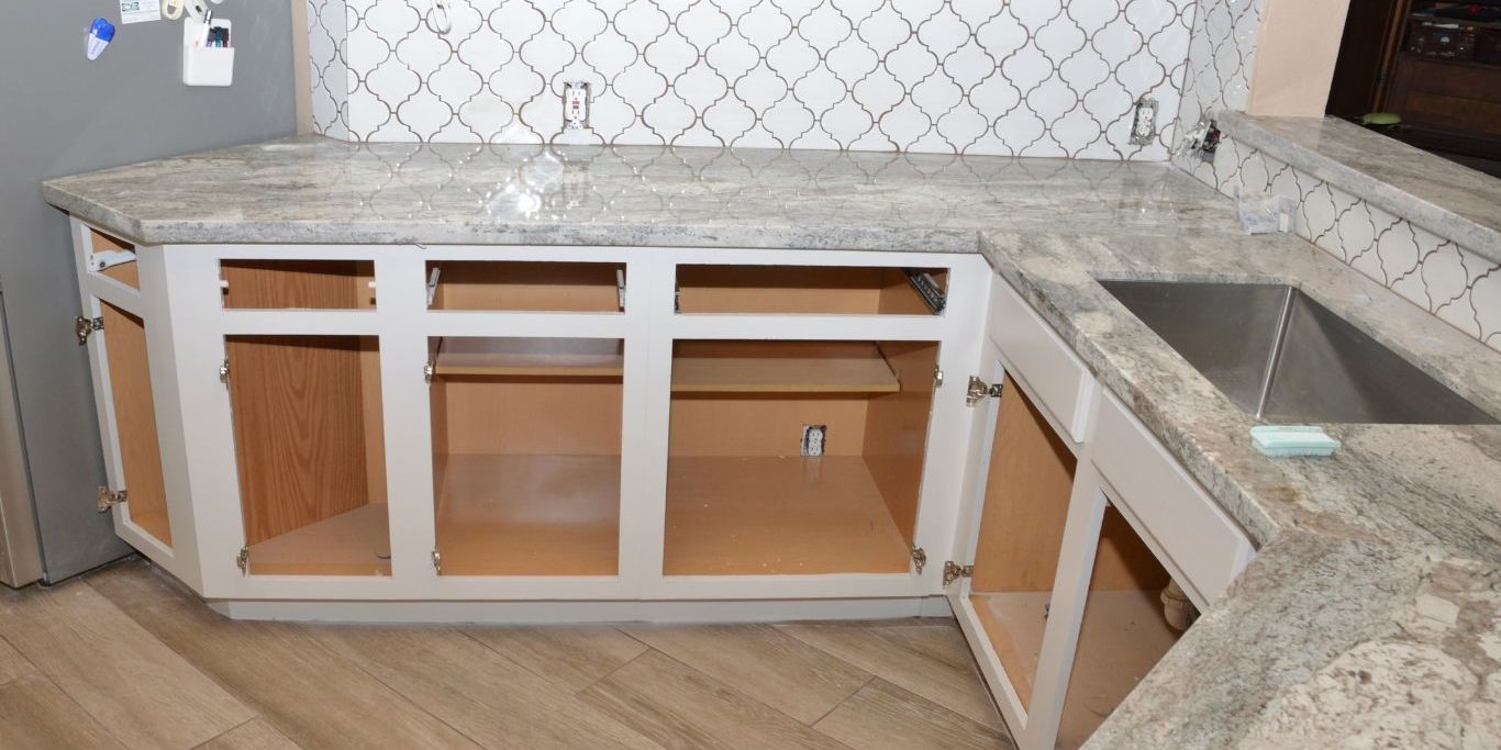 How Does Cabinet Painting Service Compare to Cabinet Replacement How Does Cabinet Painting Service Compare to Cabinet Replacement?